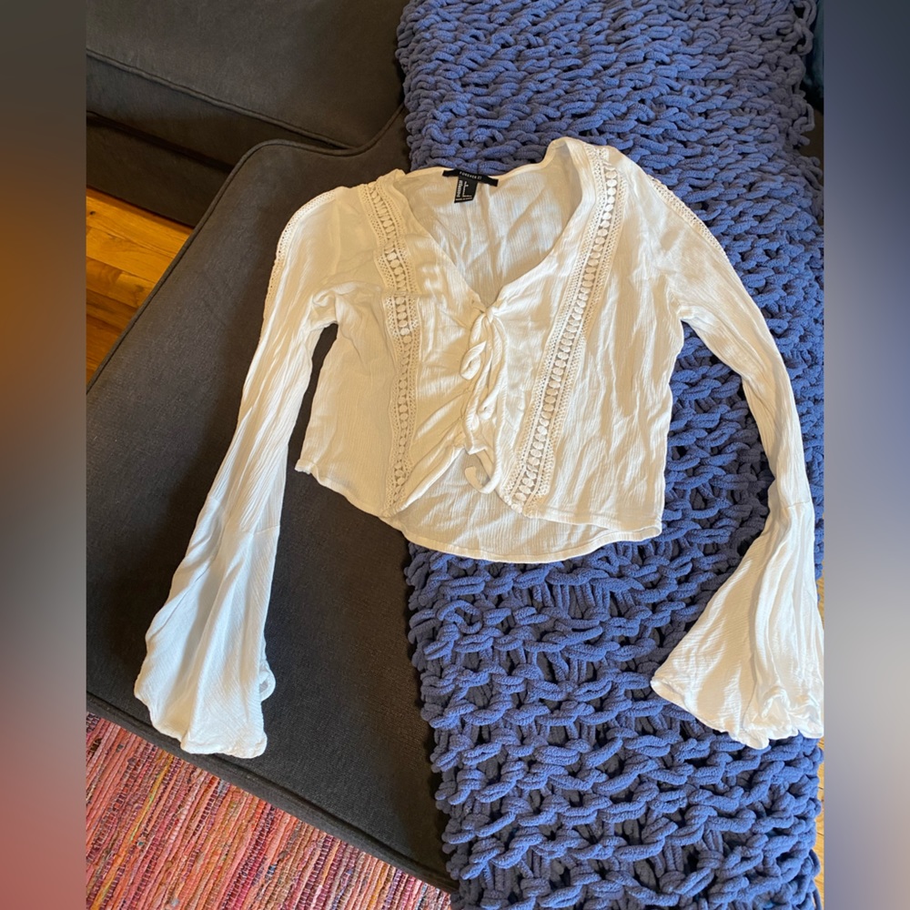 White bohemian forever 21 crop top size small